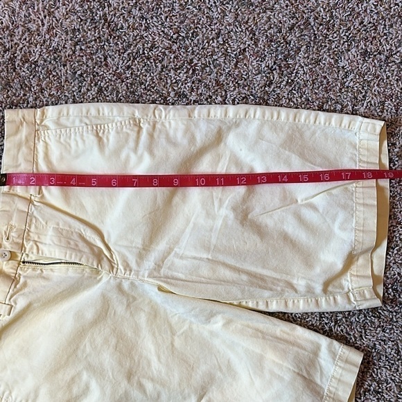 Boys/Kids Vineyard Vines Light Yellow Khaki Shorts Size 16 - Picture 5 of 9